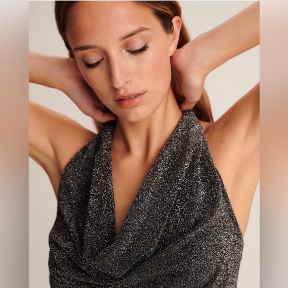 Express Black top with Elegant Design - Picture 2 of 8